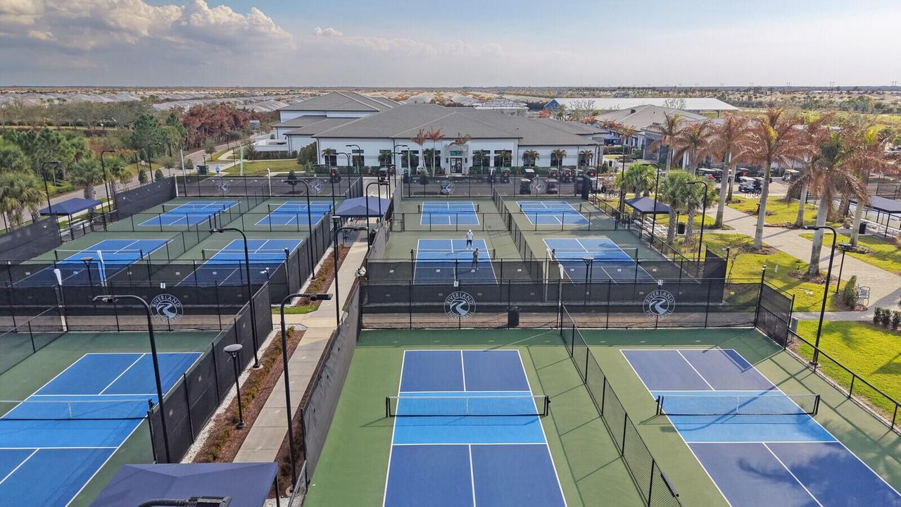 Tennis & Pickleball Courts