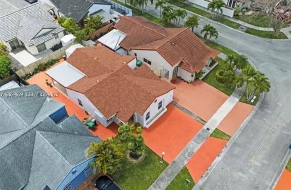 В аренду: $4,000 (3 спален, 2 ванн, 1525 Квадратных фут)