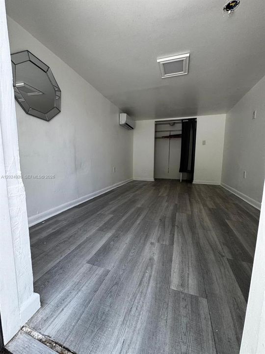 En Renta: $1,500 (1 camas, 1 baños, 1674 Pies cuadrados)