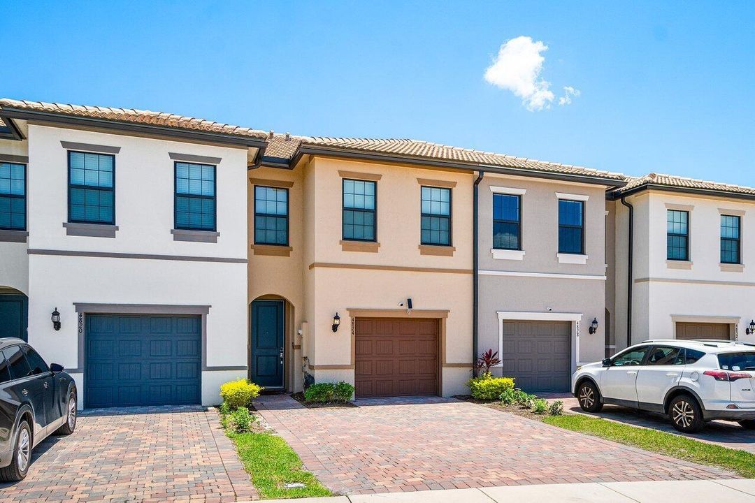 003-4824ChantillyRoad-LakeWorth-FL-33467