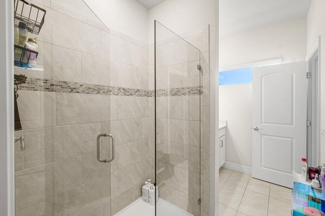 027-4824ChantillyRoad-LakeWorth-FL-33467