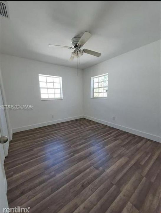 For Sale: $500,000 (3 beds, 2 baths, 1026 Square Feet)