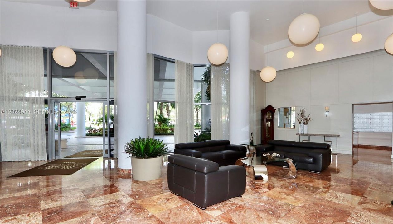 В аренду: $3,900 (1 спален, 1 ванн, 1050 Квадратных фут)