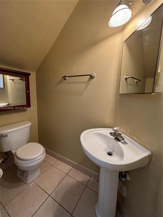For Rent: $3,600 (3 beds, 2 baths, 1815 Square Feet)