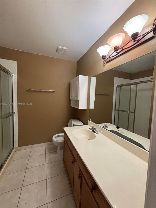 For Rent: $3,600 (3 beds, 2 baths, 1815 Square Feet)