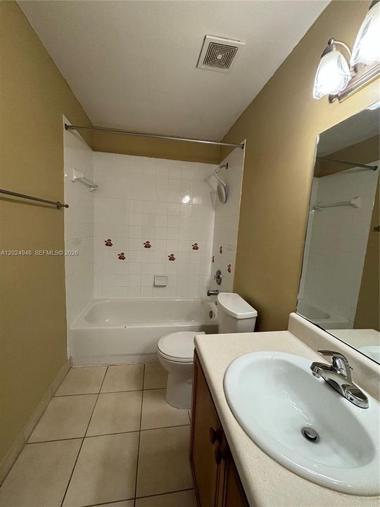 For Rent: $3,600 (3 beds, 2 baths, 1815 Square Feet)