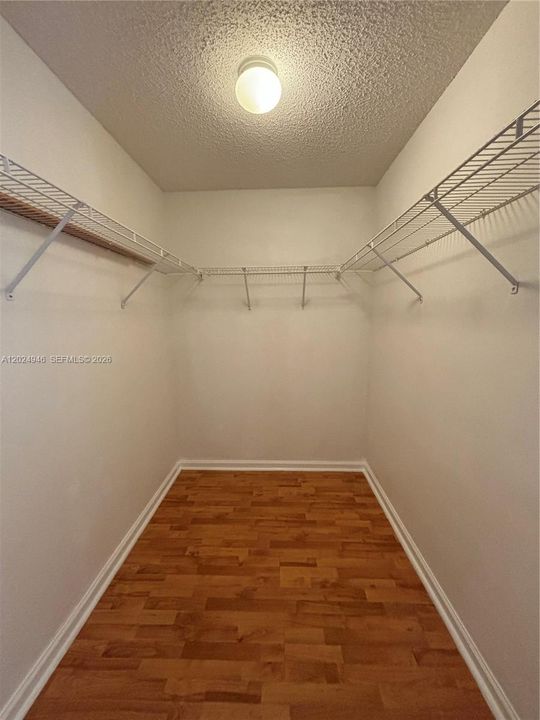 For Rent: $3,600 (3 beds, 2 baths, 1815 Square Feet)