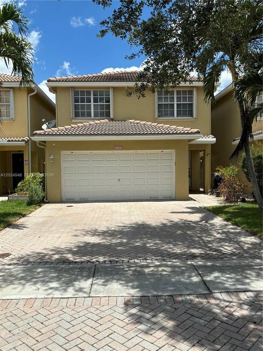 For Rent: $3,600 (3 beds, 2 baths, 1815 Square Feet)