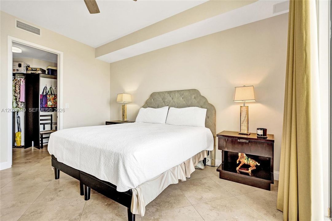 For Sale: $1,249,000 (2 beds, 2 baths, 1577 Square Feet)