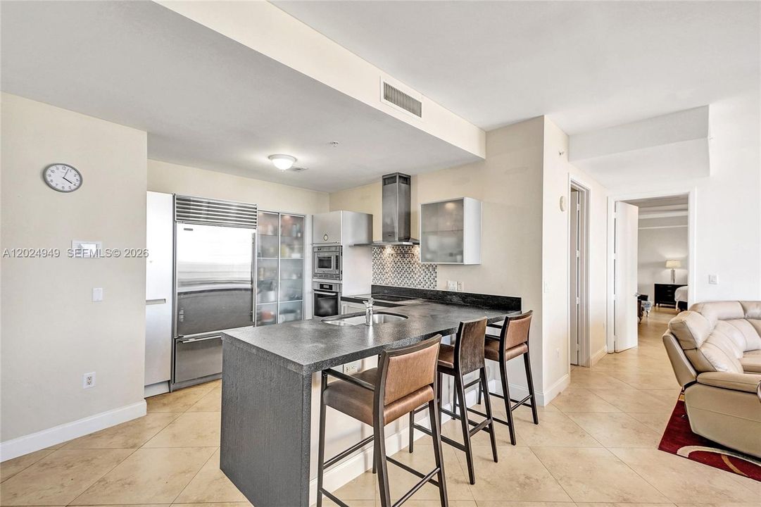 For Sale: $1,249,000 (2 beds, 2 baths, 1577 Square Feet)