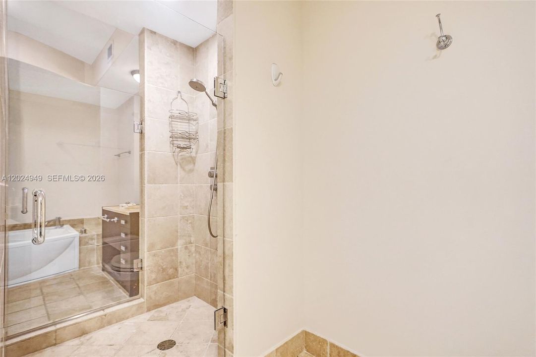 For Sale: $1,249,000 (2 beds, 2 baths, 1577 Square Feet)