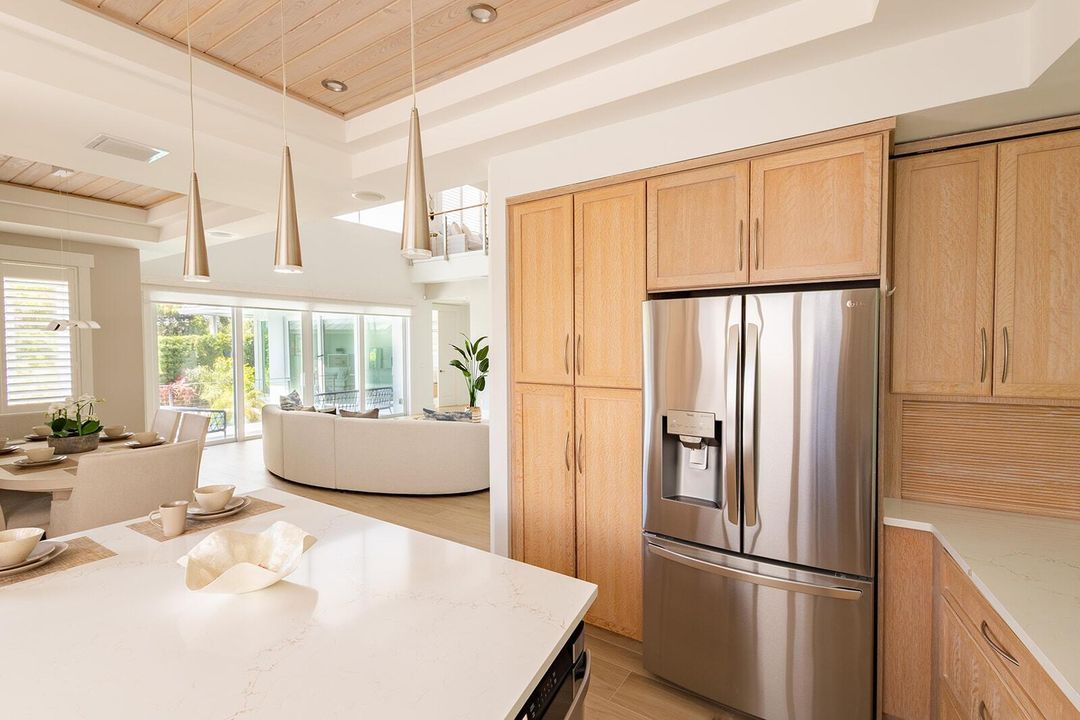 770 NE 6th Street-24