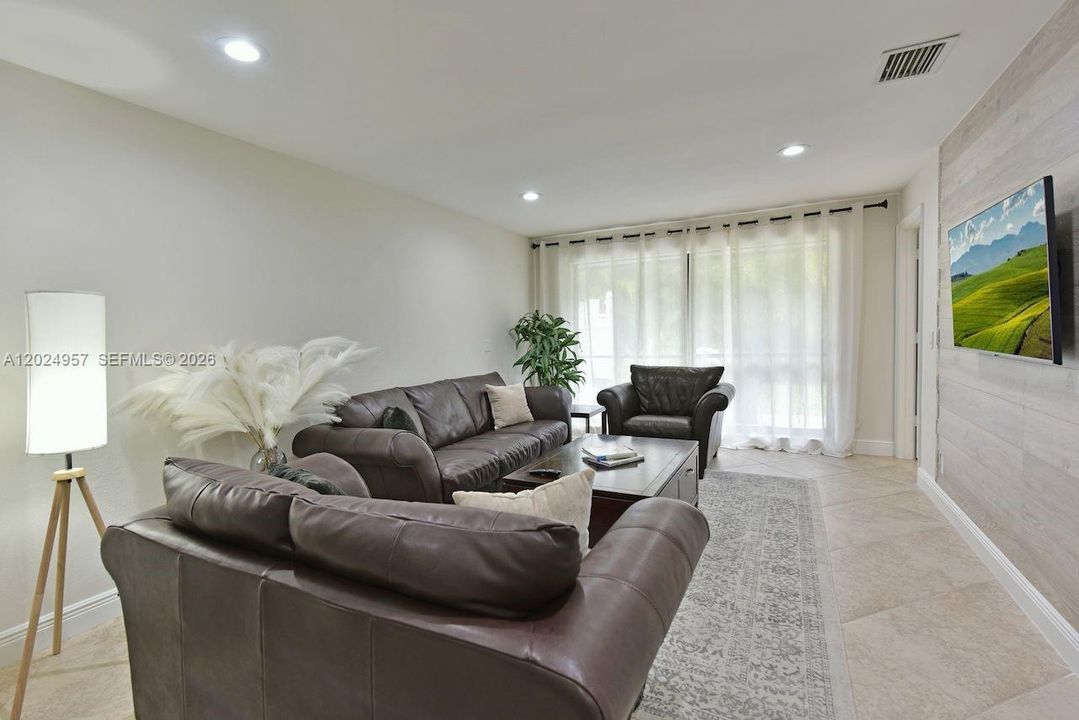 For Sale: $1,490,000 (6 beds, 4 baths, 3377 Square Feet)