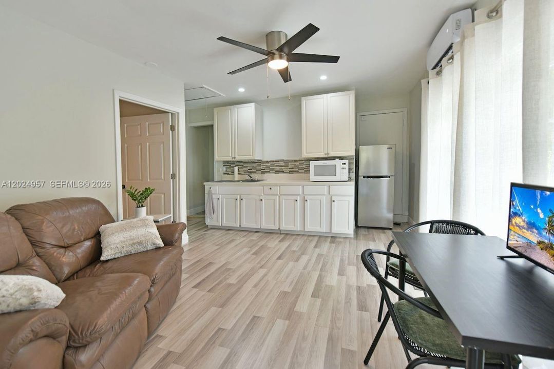 For Sale: $1,490,000 (6 beds, 4 baths, 3377 Square Feet)