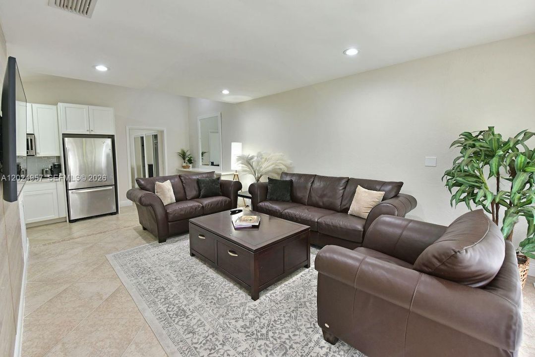 For Sale: $1,490,000 (6 beds, 4 baths, 3377 Square Feet)