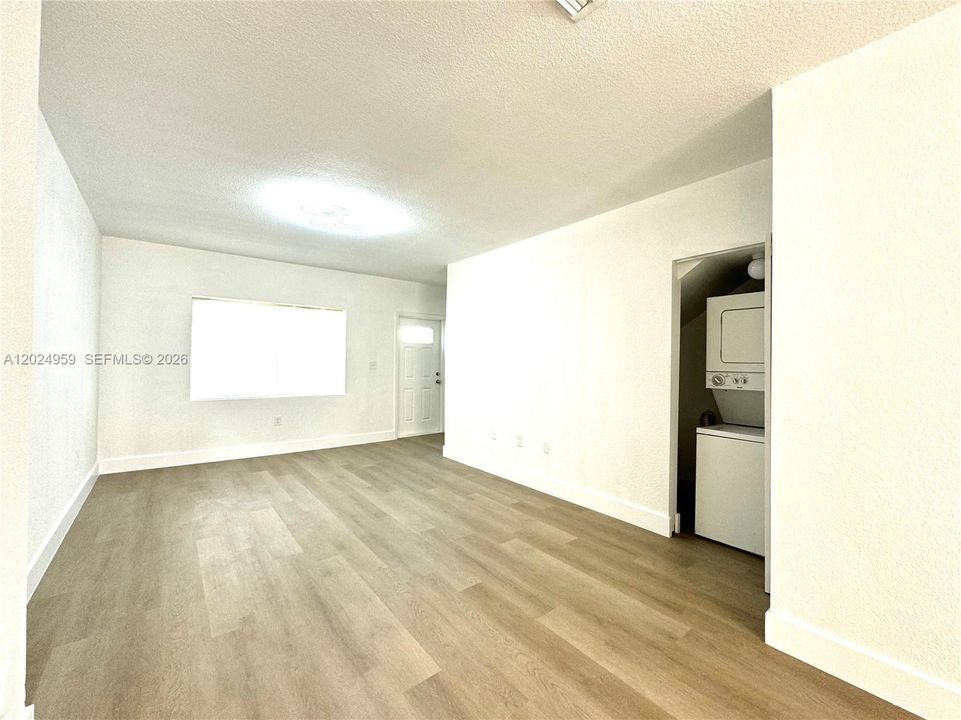 For Rent: $2,600 (3 beds, 2 baths, 1150 Square Feet)