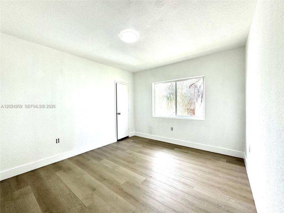 For Rent: $2,600 (3 beds, 2 baths, 1150 Square Feet)