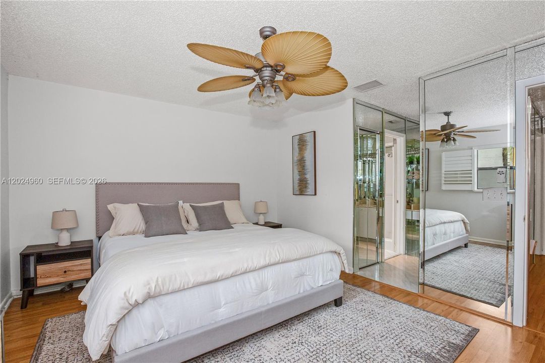 Active With Contract: $350,000 (3 beds, 2 baths, 1640 Square Feet)