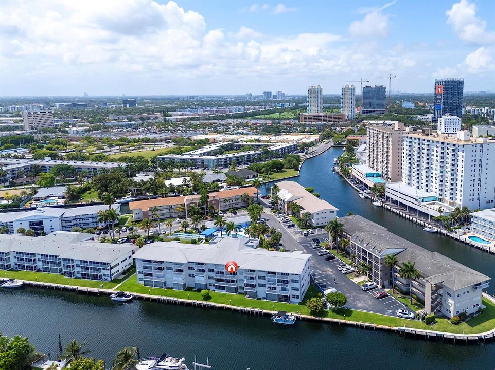 455 Paradise Isels Blvd - #404. -109