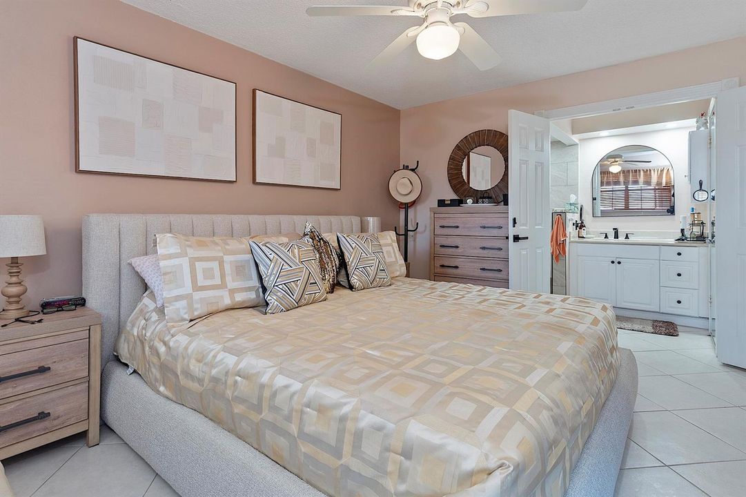 455 Paradise Isels Blvd - #404. -146
