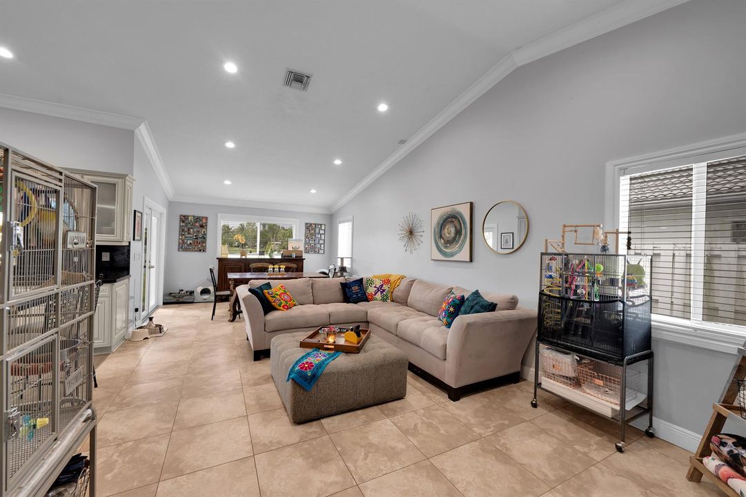 5791 Hawkes Bluff Ave 00038