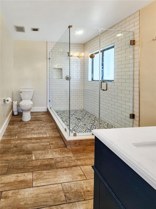 For Rent: $4,600 (4 beds, 2 baths, 2236 Square Feet)