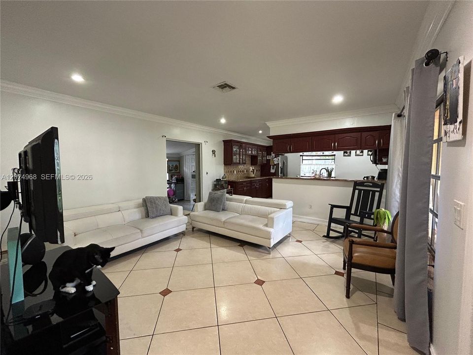 For Sale: $520,000 (3 beds, 2 baths, 1491 Square Feet)