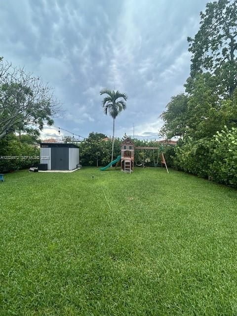 large yard/room for pool