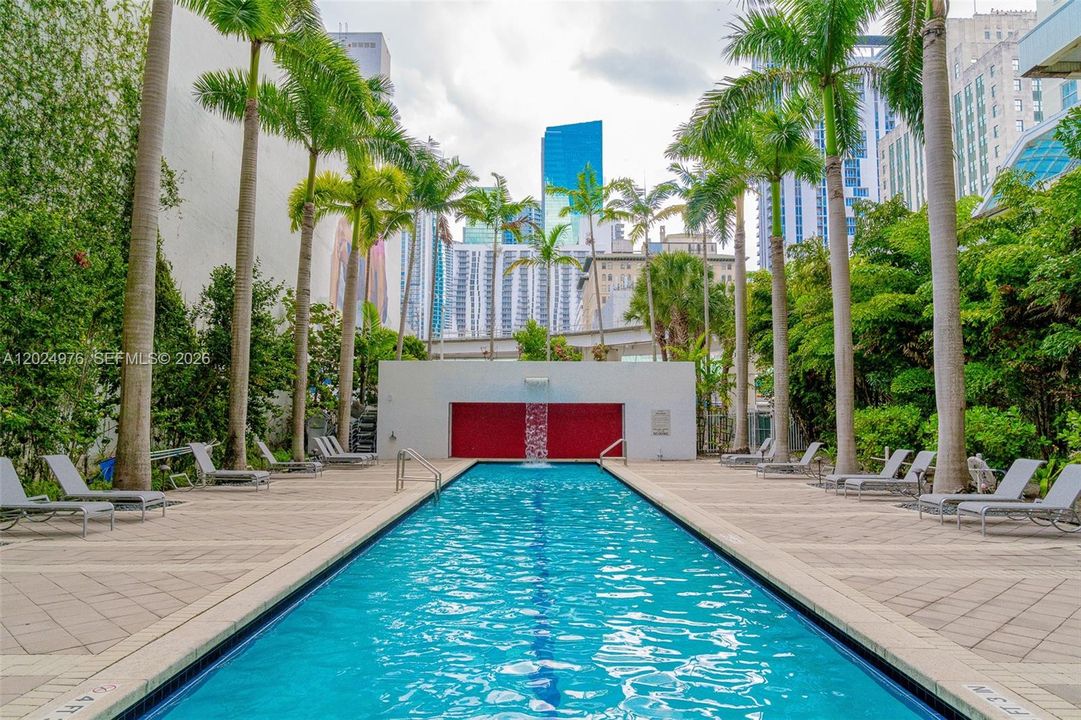 Zen Pool w/ Bar and Grill