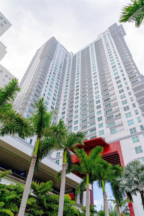 Miami Metromover Station - Free Transportation Throughout Miami for The Loft II Residents