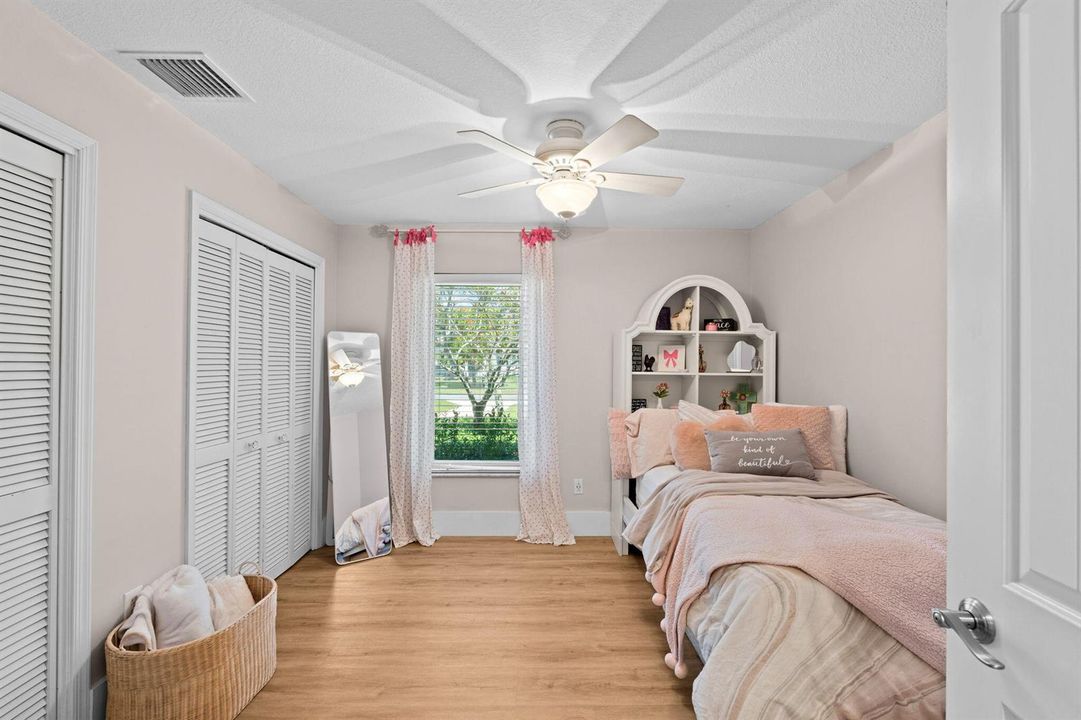 27-web-or-mls-A7406925