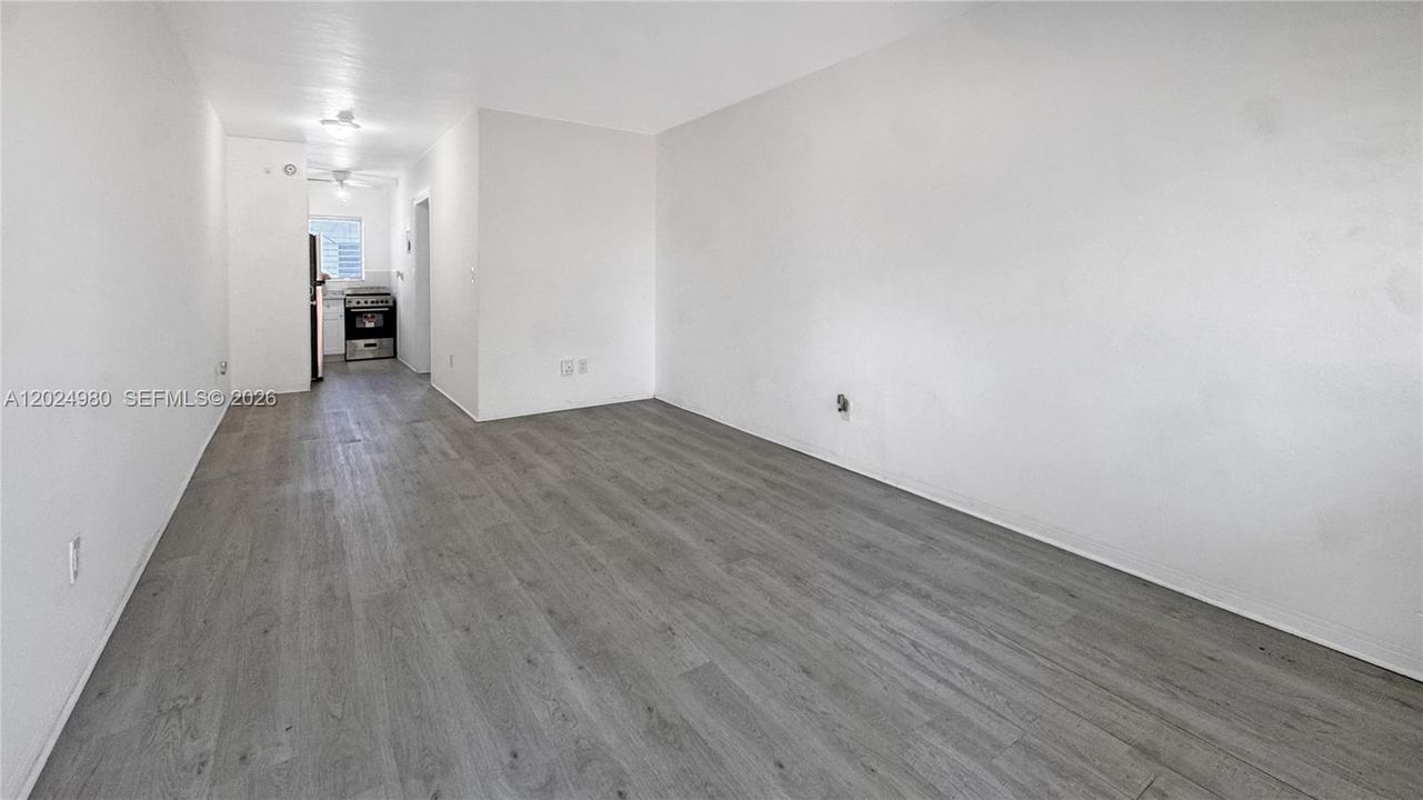 For Rent: $1,500 (0 beds, 1 baths, 450 Square Feet)