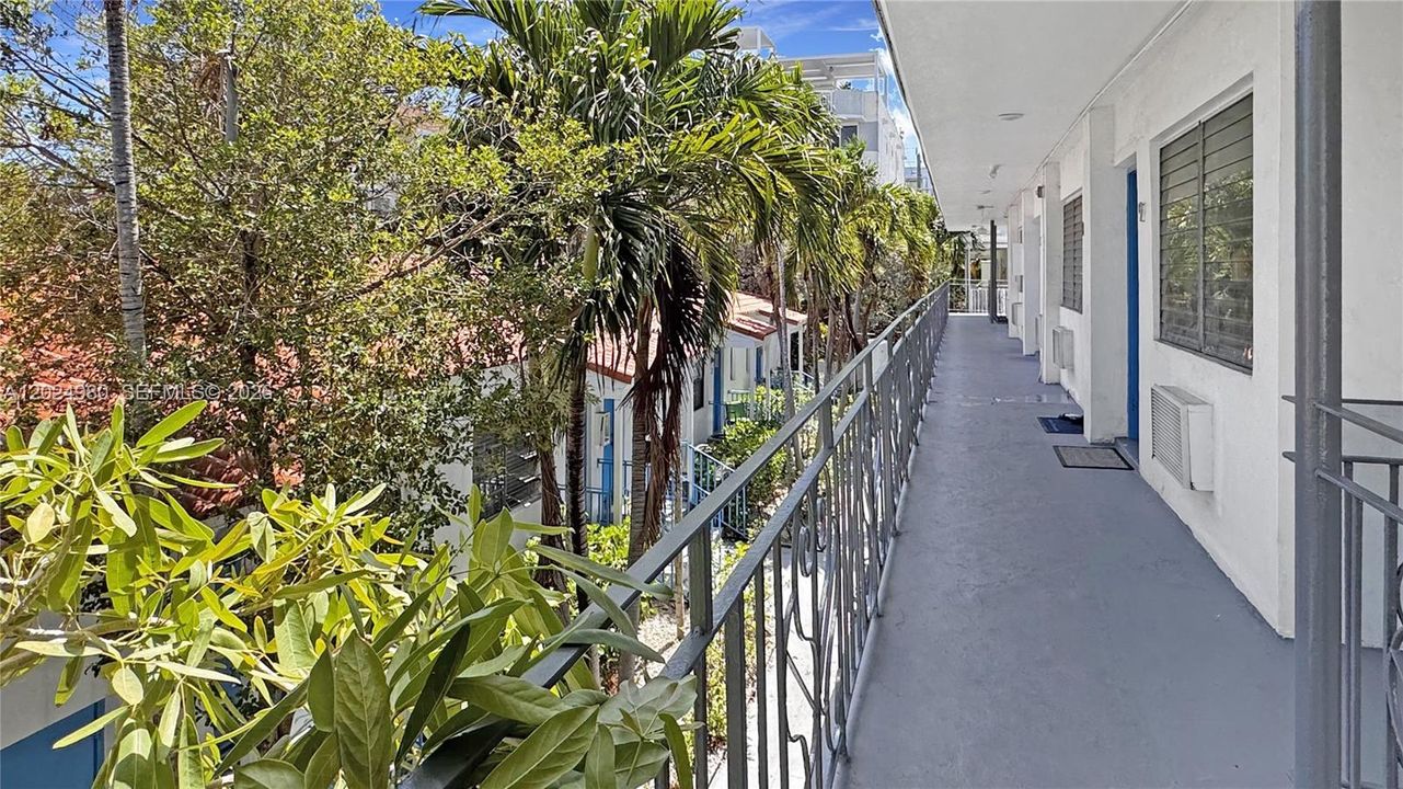 For Rent: $1,500 (0 beds, 1 baths, 450 Square Feet)