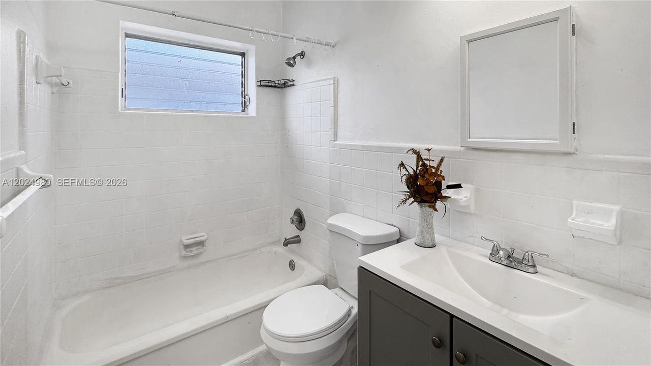 For Rent: $1,500 (0 beds, 1 baths, 450 Square Feet)