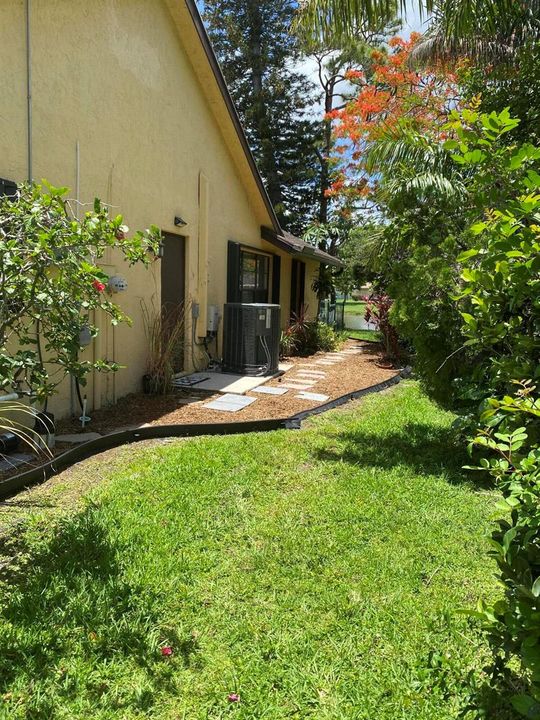 side yard