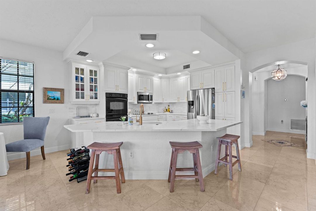6-web-or-mls-A7406841