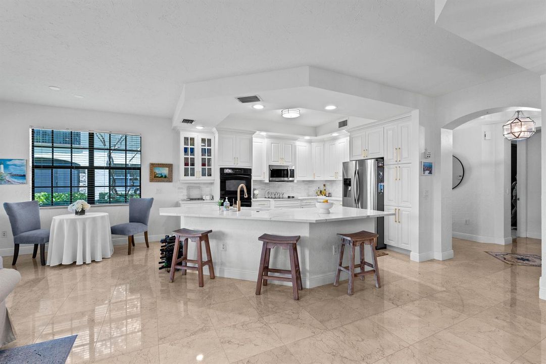 5-web-or-mls-A7406838