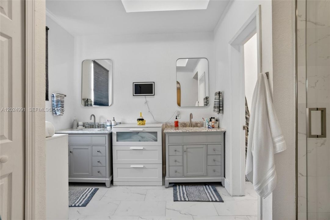En Venta: $530,000 (3 camas, 2 baños, 1770 Pies cuadrados)
