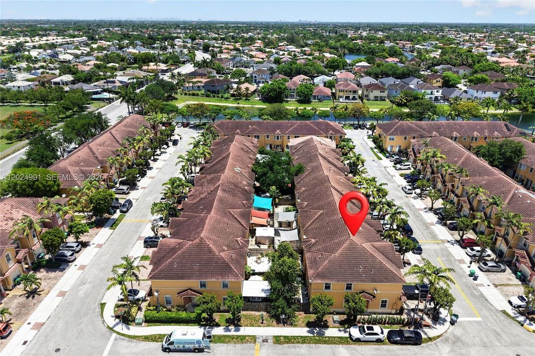 En Venta: $530,000 (3 camas, 2 baños, 1770 Pies cuadrados)