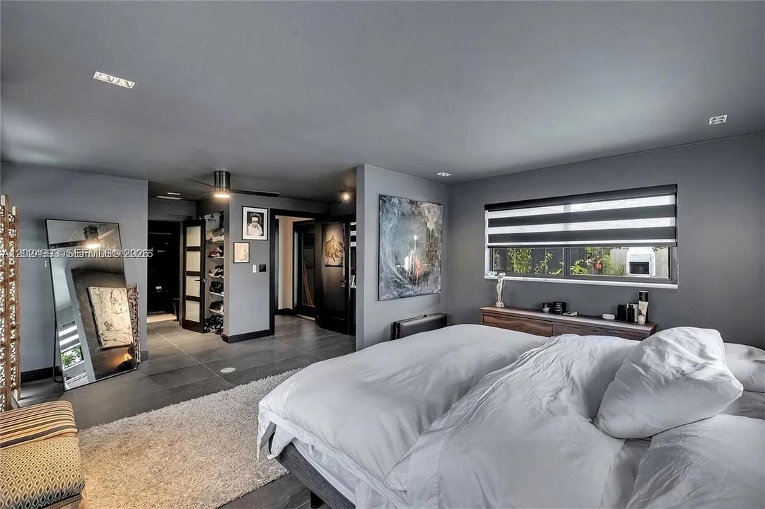 For Sale: $655,000 (3 beds, 2 baths, 1660 Square Feet)