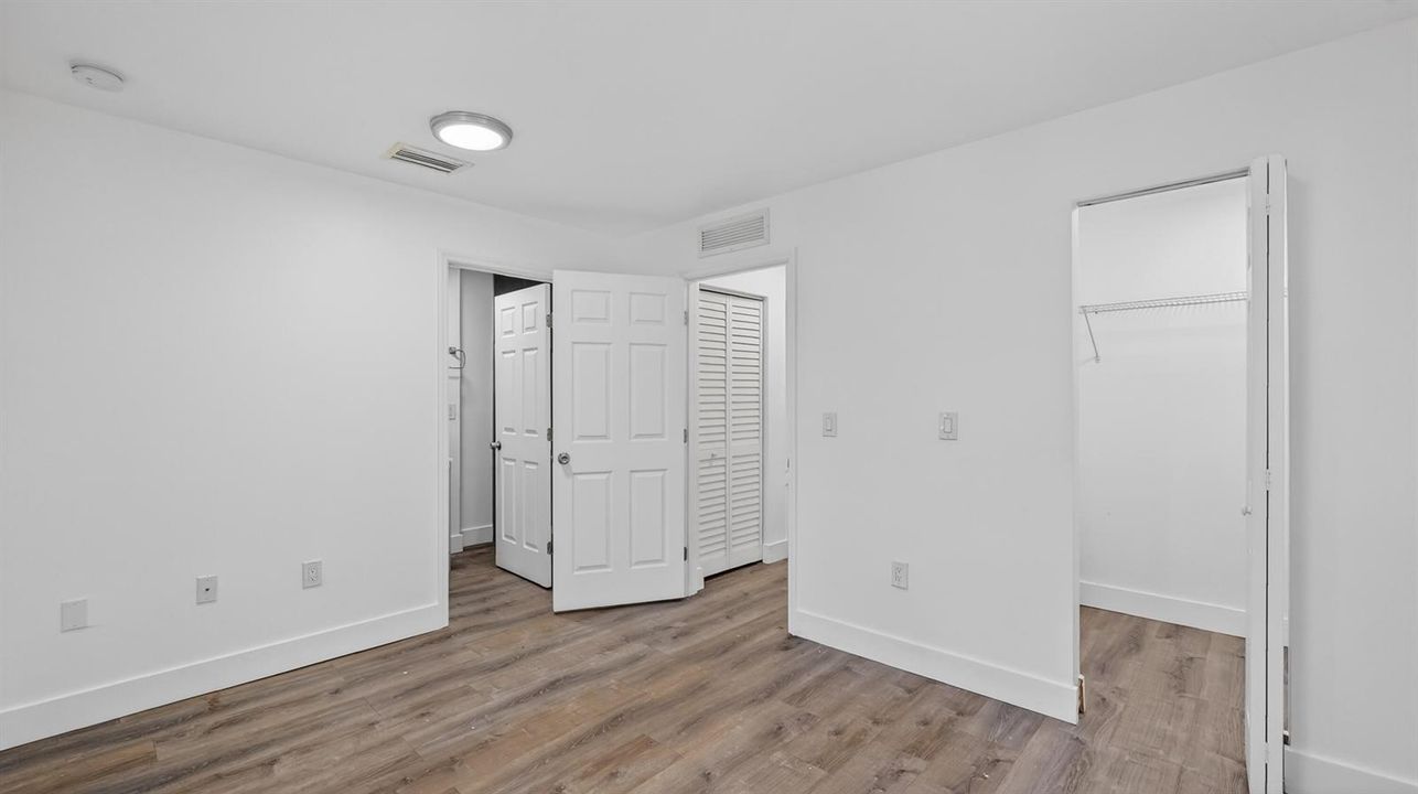 23-2902-NW-44th-St-Miami-WindowStill