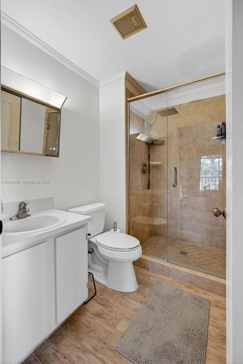 For Sale: $245,000 (2 beds, 2 baths, 1025 Square Feet)