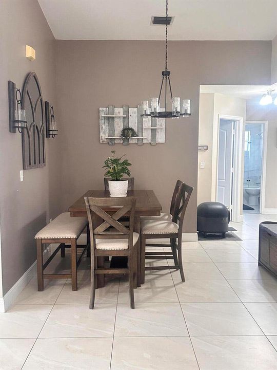 Lisa and david Dinning room