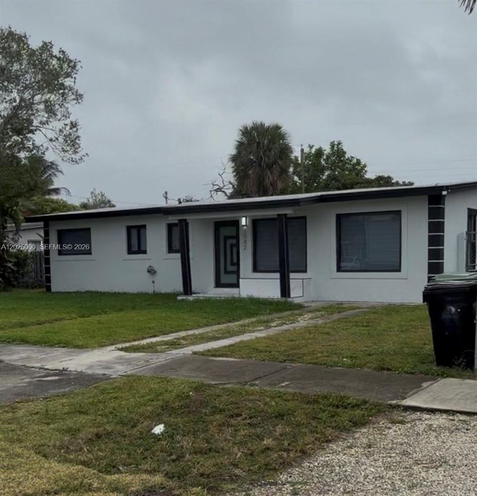 For Sale: $600,000 (4 beds, 3 baths, 1851 Square Feet)