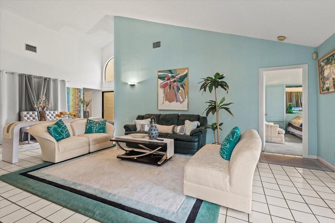 NO-9 LIVING ROOM