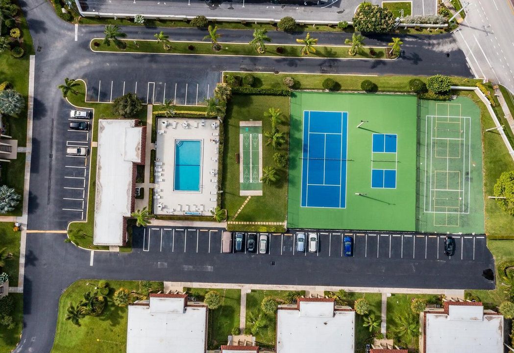 AERIAL AMENITIES