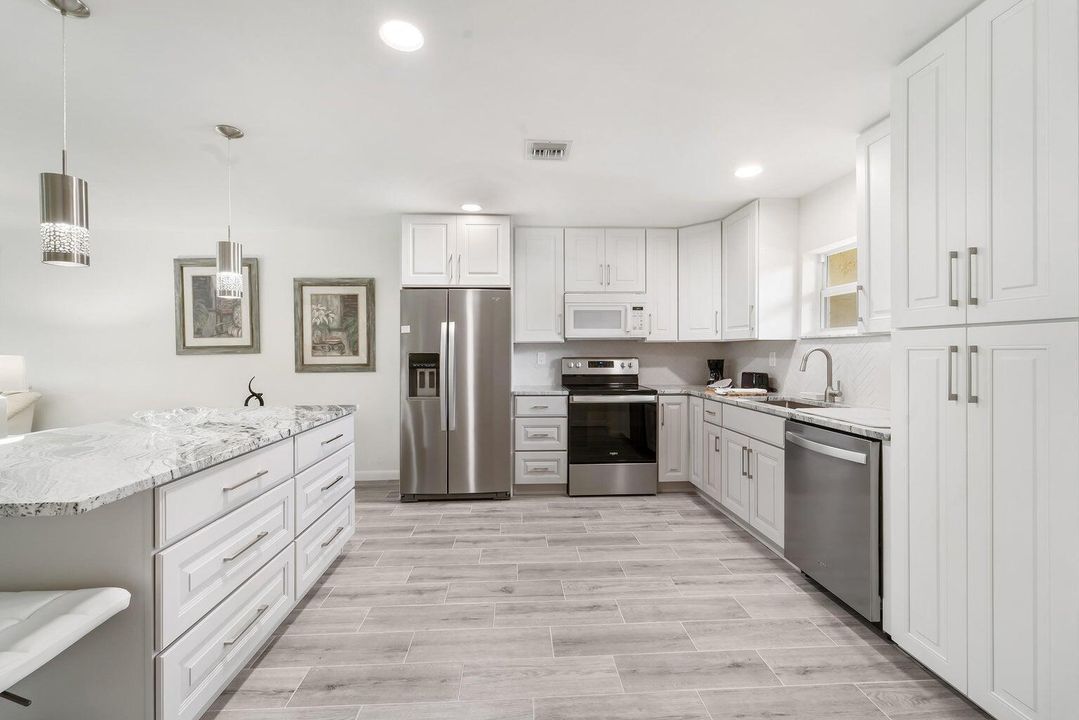 KITCHEN 2