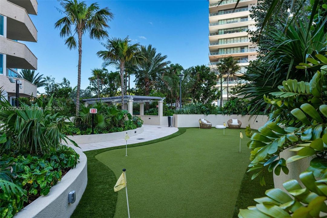 En Venta: $3,199,000 (3 camas, 2 baños, 2340 Pies cuadrados)