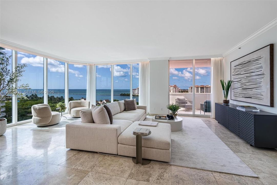 En Venta: $3,199,000 (3 camas, 2 baños, 2340 Pies cuadrados)