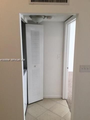 For Sale: $179,000 (1 beds, 1 baths, 620 Square Feet)